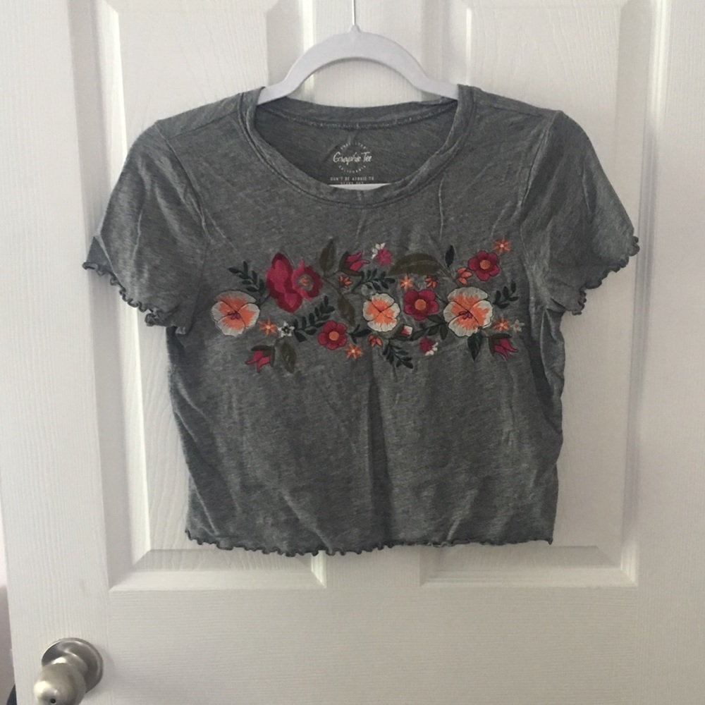 Hollister graphic tee